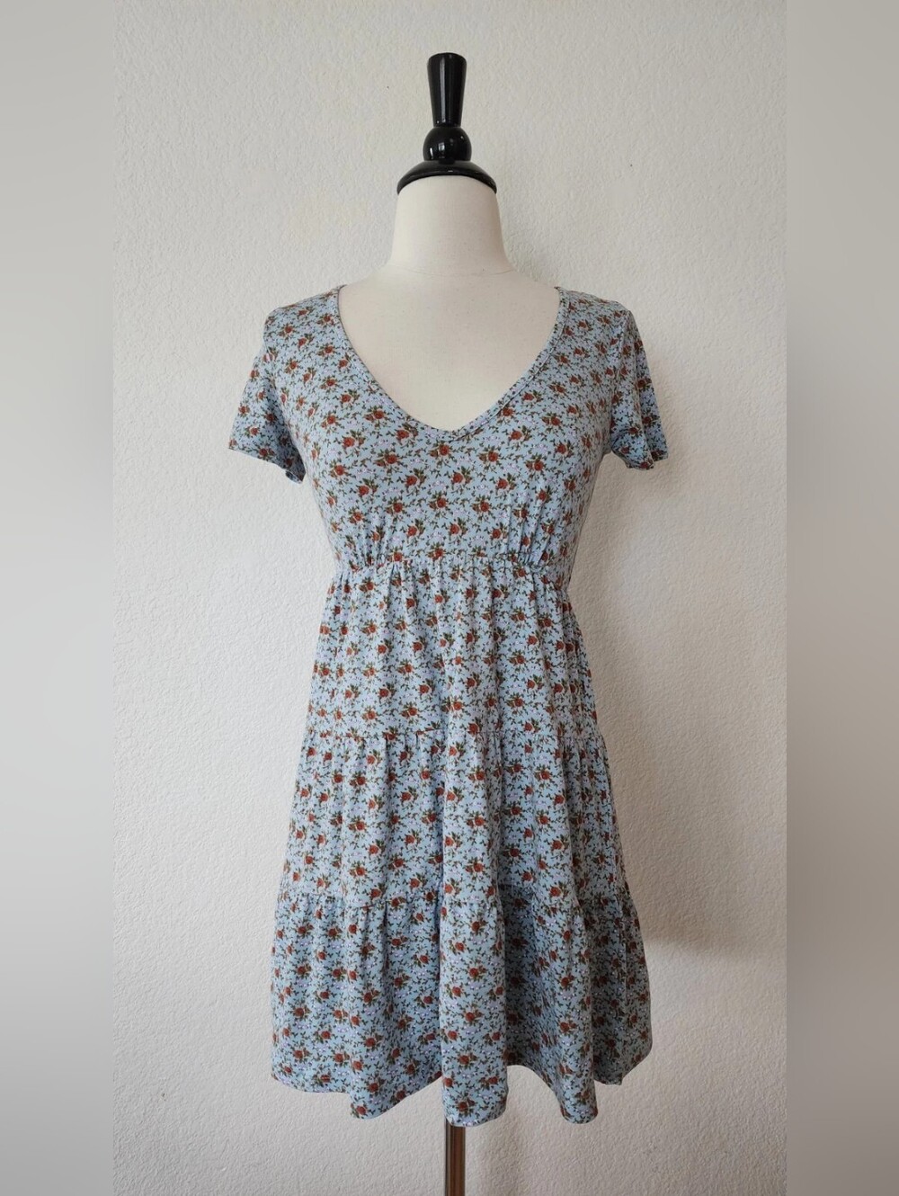 Light Blue Floral V-Neck Short Sleeve Dress